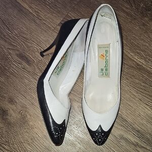Liz Claiborne Black and White Classic Heels